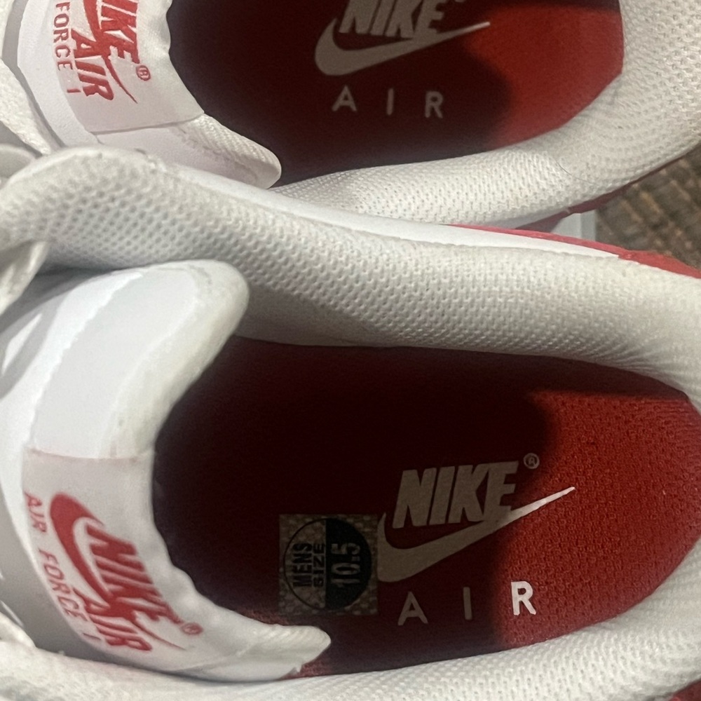 Nike Air White and Red Sneakers - Picture 5 of 8